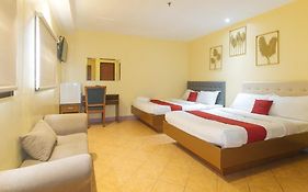 RedDoorz at Comfy Inn Ermita Manila